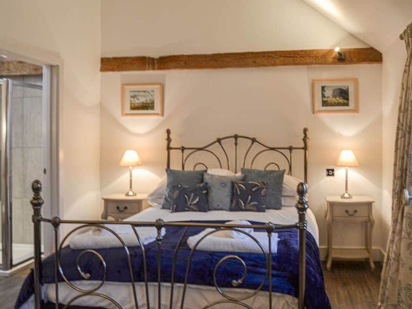Master Kingsize bedroom | Skylarks’ Nest - Manor Farm Barns, Witton, near Happisburgh