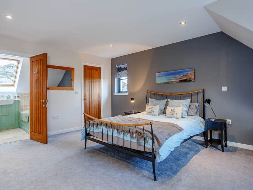 Double bedroom | Cliff Cottage, Applecross, near Strathcarron