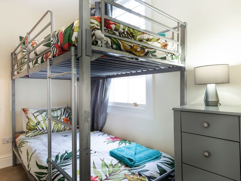 Bunk bedroom | 3a Edinburgh Villas - Edinburgh Villas, Torquay