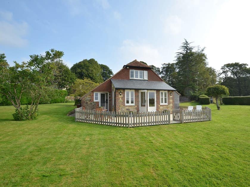 Sitting-out-area | The Barn at Tillington, Petworth