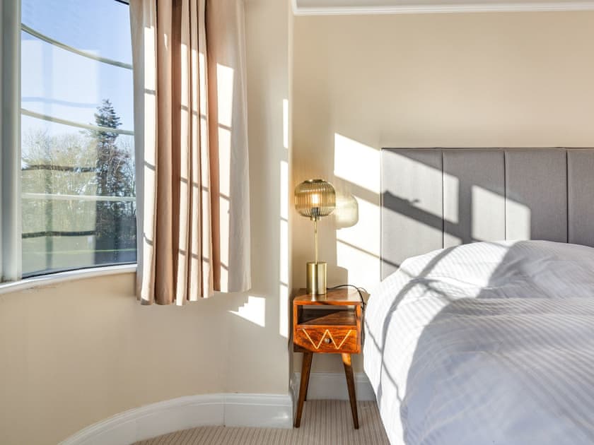 Double bedroom | Dellswood, Broadway