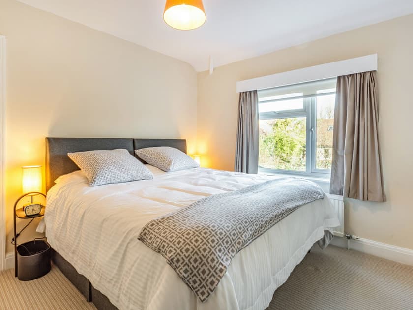 Double bedroom | Dellswood, Broadway