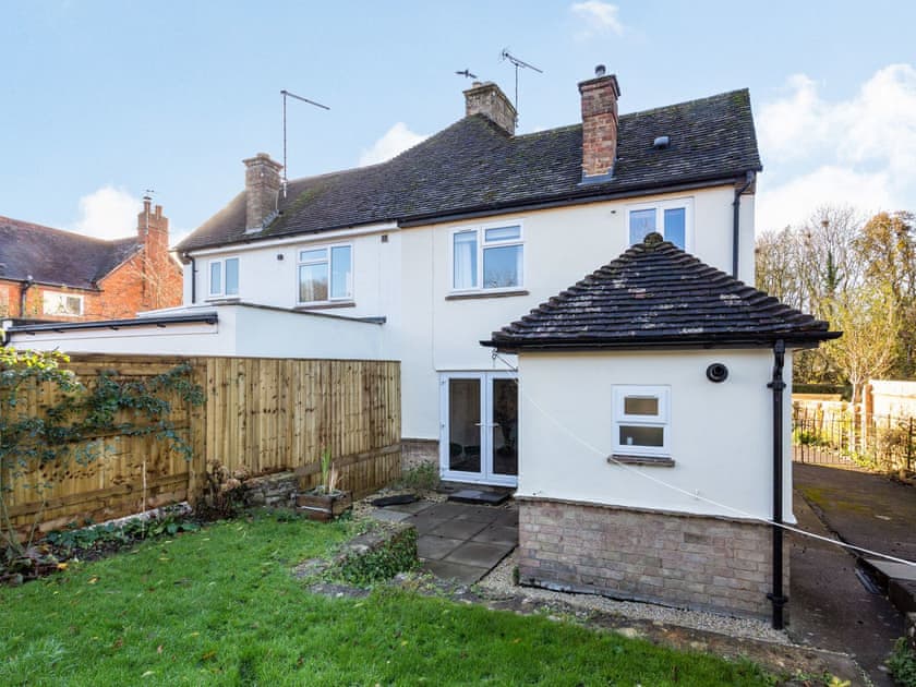 Garden | Dellswood, Broadway
