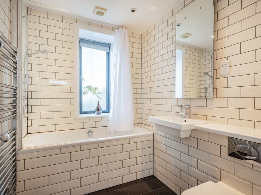 Bathroom | Killantrae Burn, Port William