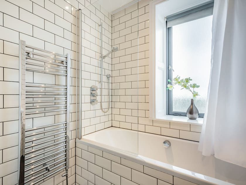 Bathroom | Killantrae Burn, Port William