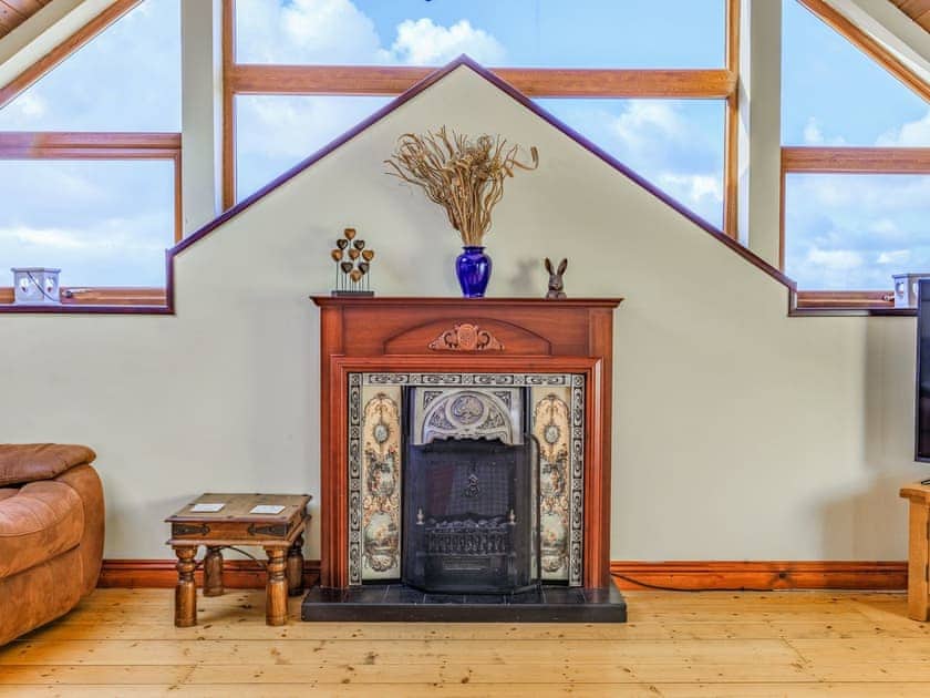 Living area | The Threshing Barn - Oldiscleave Farm Cottages, Bideford