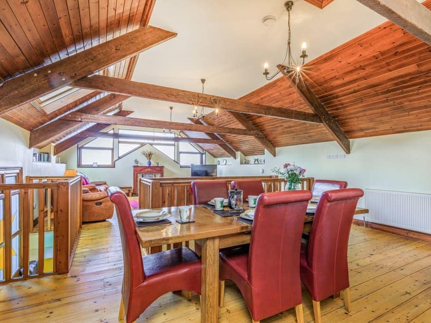 Open plan living space | The Threshing Barn - Oldiscleave Farm Cottages, Bideford