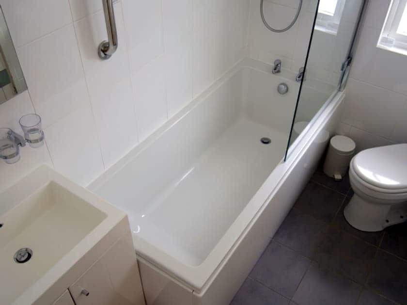 Bathroom | Pine Chalet 22 - Loch Monzievaid, Crieff