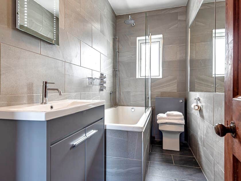 Bathroom | Trosvik, Portscatho