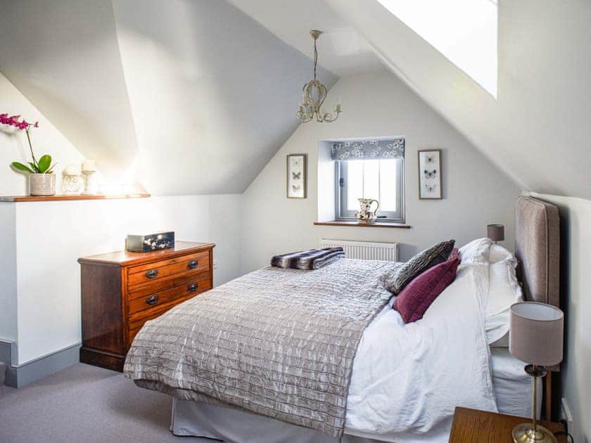 Double bedroom | Wicket View, Biddestone, near Bath