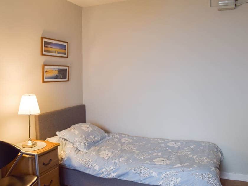 Single bedroom | Mainslea, Dunure