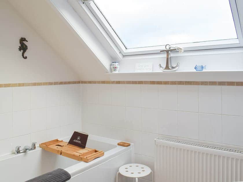 Bathroom | Mainslea, Dunure