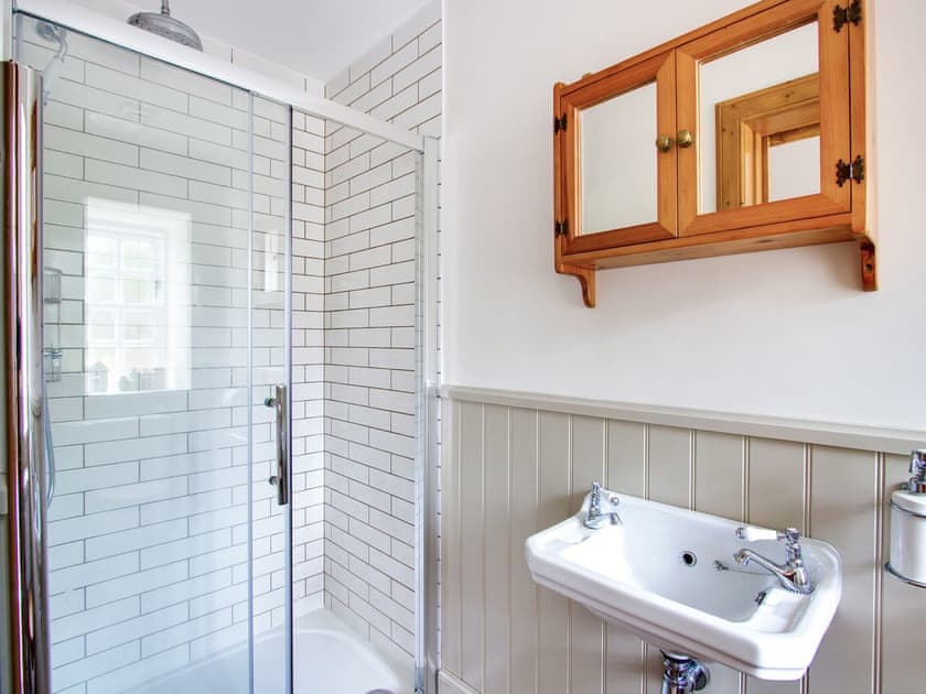 Bathroom | Home Farm Cottage, Forfar