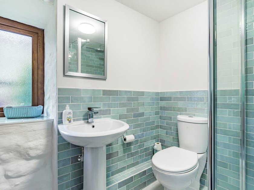 Bathroom | Rescorla Cottage, Rescorla