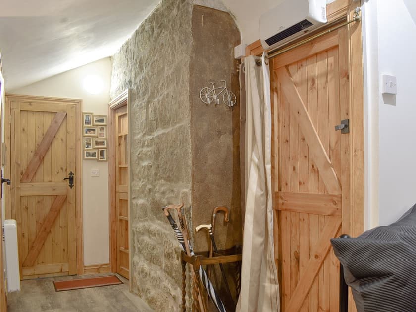 Snug | Cobblers Cottage, St Austell
