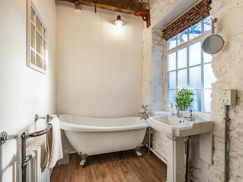 Bathroom | The Old Workshop - Lowes Mill Cottages at Torr Vale Mill, New Mills