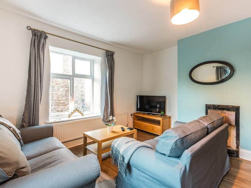 Living room/dining room | The Firemans House - Lowes Mill Cottages at Torr Vale Mill, New Mills