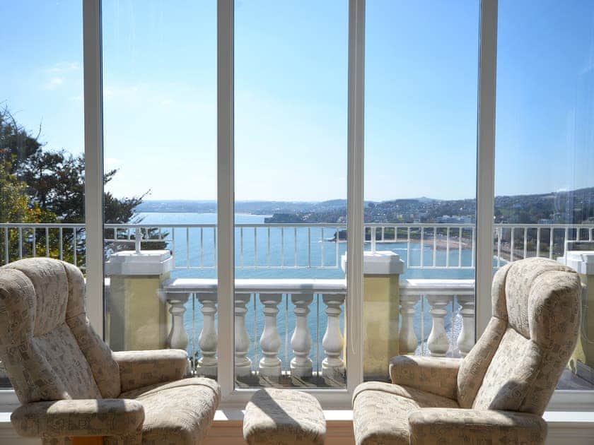 Living area | Apartment 7 - Astor House Holidays, Torquay