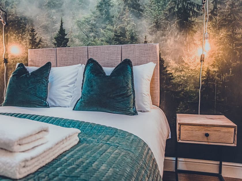 Double bedroom | Apartment B - 63 Chester Rows , Chester