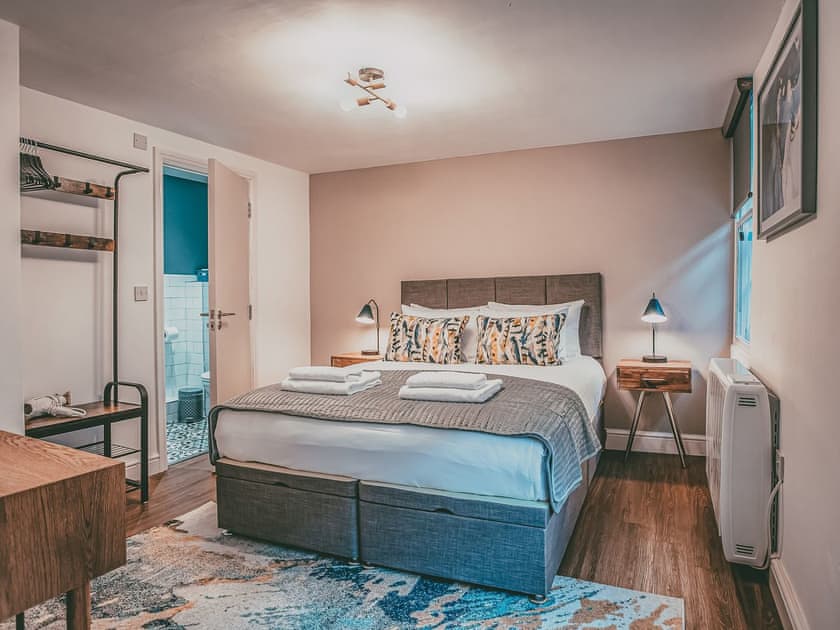 Double bedroom | Apartment B - 63 Chester Rows , Chester