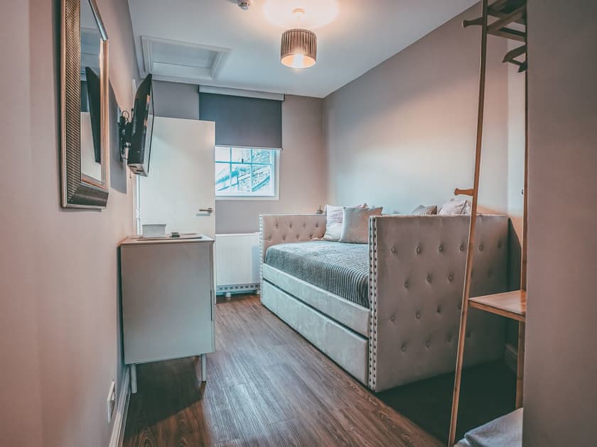 Snug | Apartment A - 63 Chester Rows , Chester