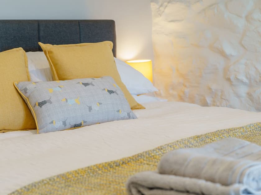 Double bedroom | Bon Accorde, Goodwick