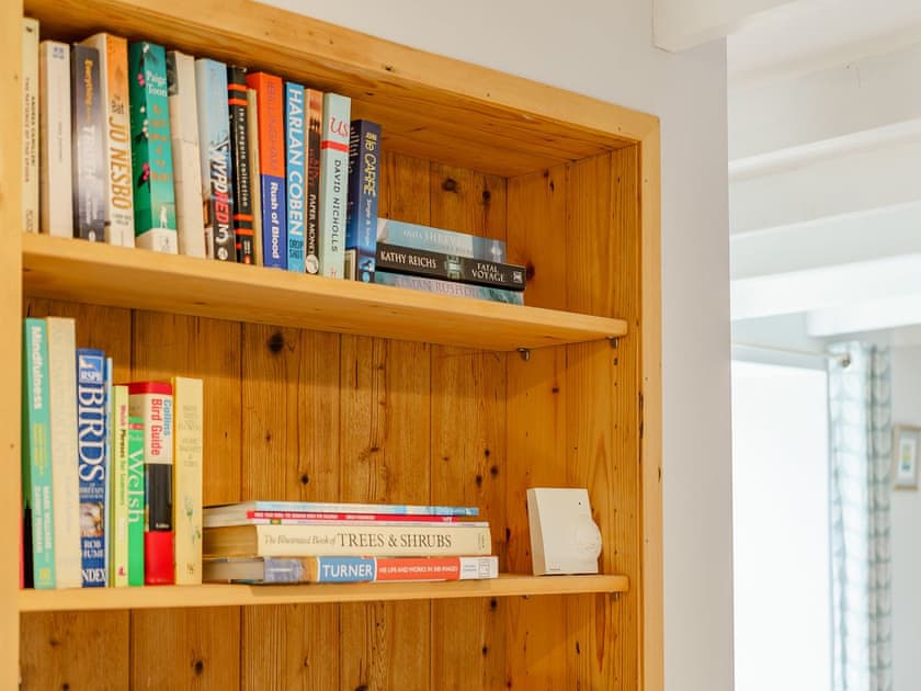 Interior | Bon Accorde, Goodwick