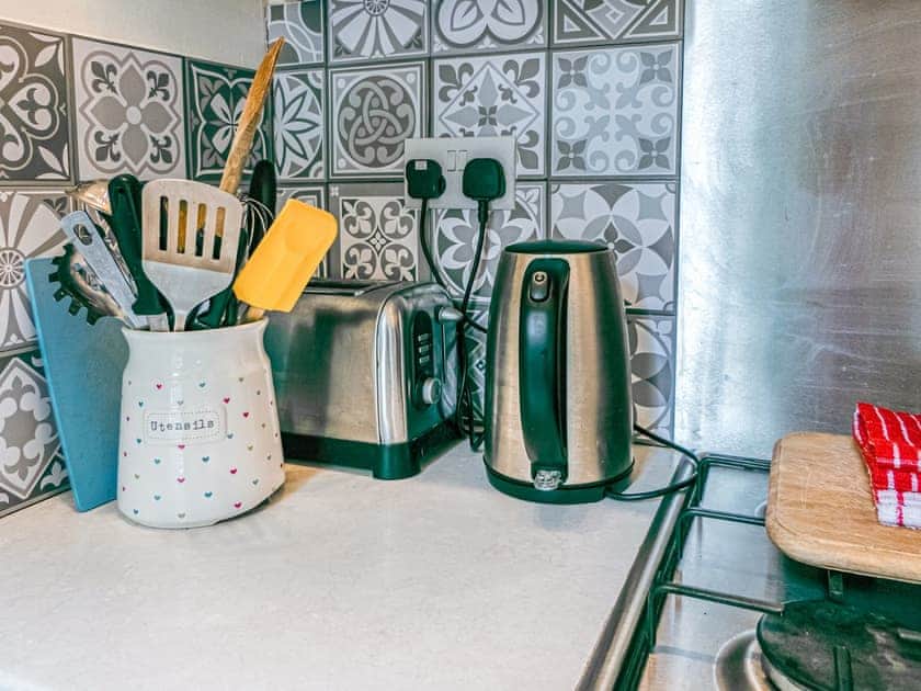 Kitchen | Painters Cottage, Matlock Bath