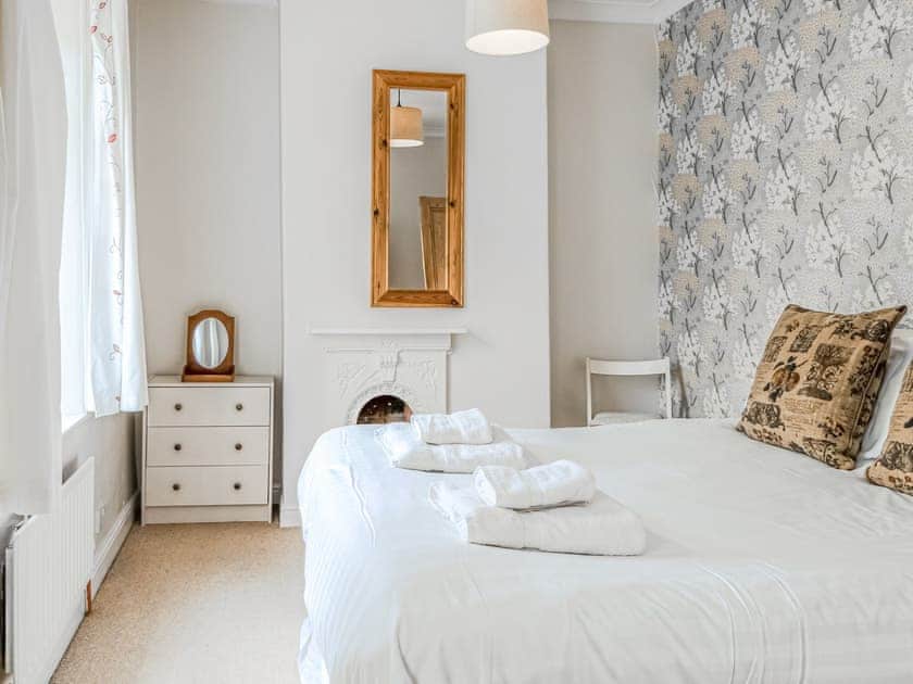 Double bedroom | Painters Cottage, Matlock Bath