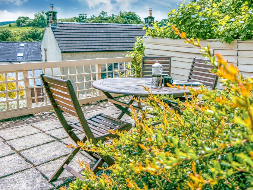 Sitting-out-area | Painters Cottage, Matlock Bath