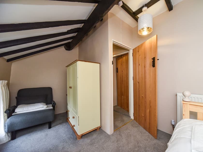 Twin bedroom | Dawn Cottage - Dukes Cottages, Middleton, near Wirksworth