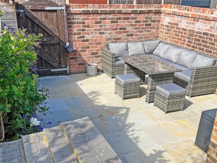 Courtyard | Sandend, Lytham