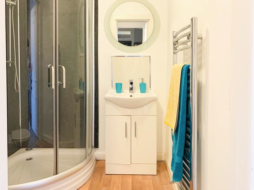 Shower room | Tay View Apartment, Dundee