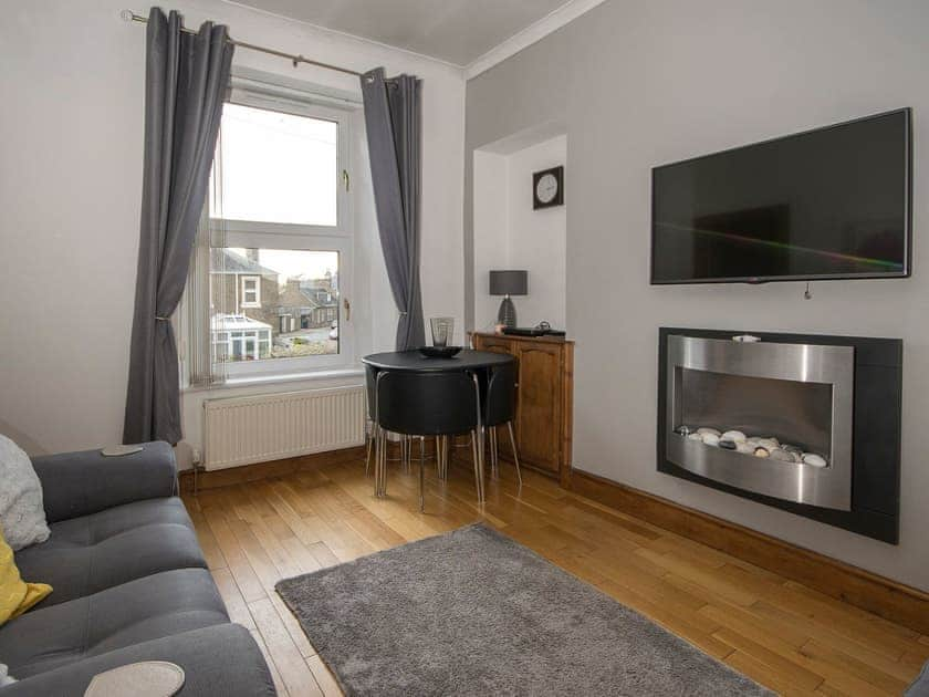 Dining Area | Beach Walk Apartment, Broughty Ferry, near Dundee