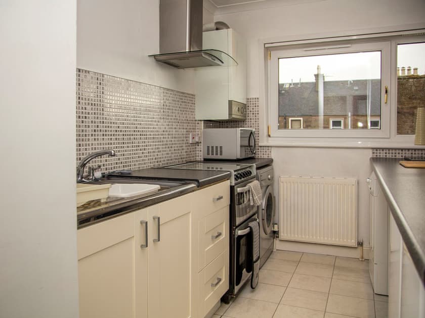 Kitchen | Beach Walk Apartment, Broughty Ferry, near Dundee
