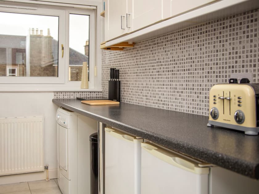 Kitchen | Beach Walk Apartment, Broughty Ferry, near Dundee