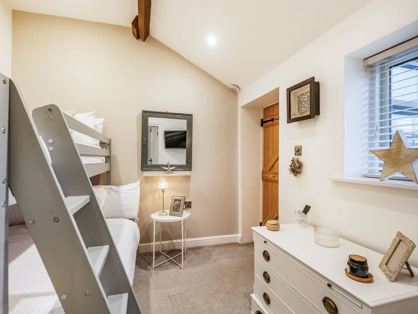 Bunk bedroom | Greenbank Farm, Greenhalgh