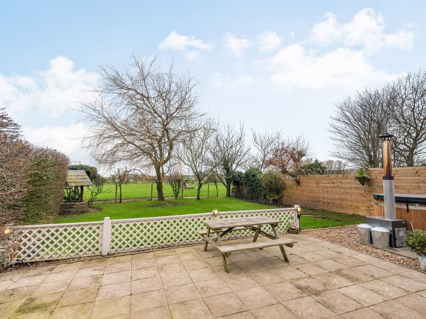 Sitting-out-area | Greenbank Farm, Greenhalgh