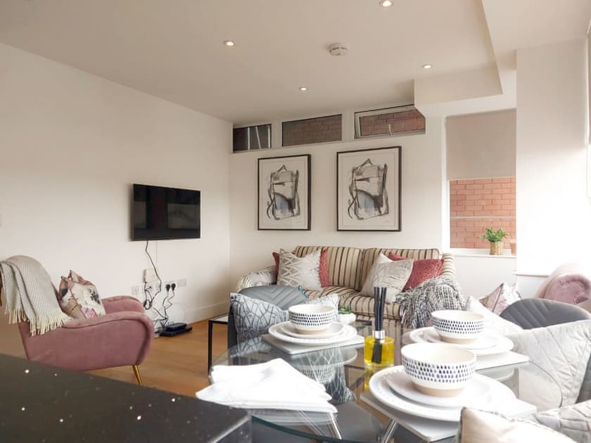 Green Dragon House (ref UKC4943) in Croydon