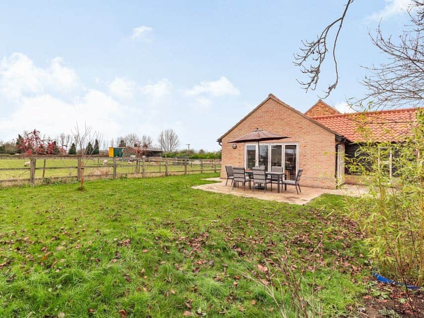 Exterior | Barrow Barn, Wicken, near Ely