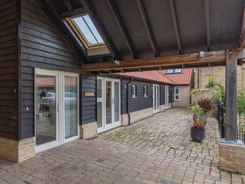 Exterior | Barrow Barn, Wicken, near Ely