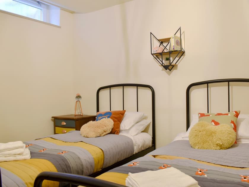 Twin bedroom | Warrington House, Buxton 
