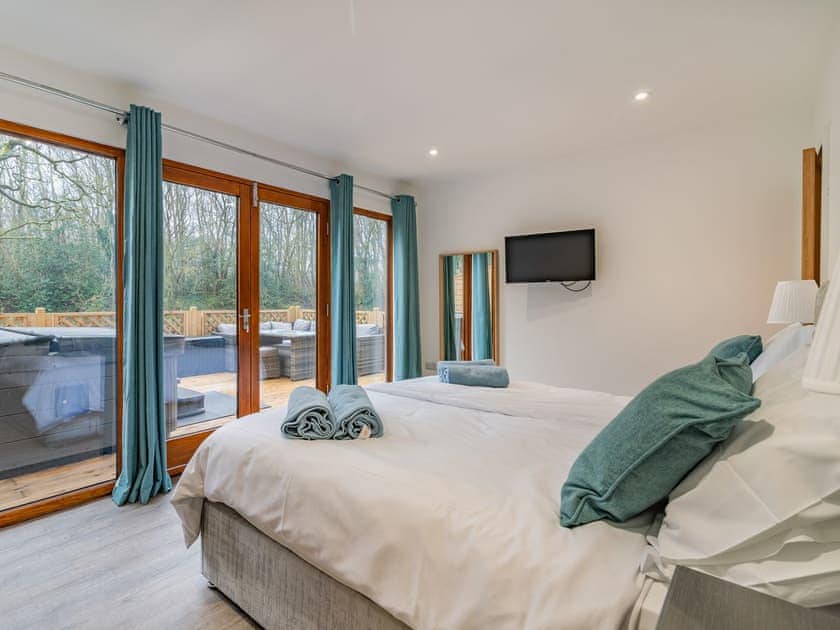 Bedroom | Waterside Lodge Two - Ashgrove Country Park, Elland