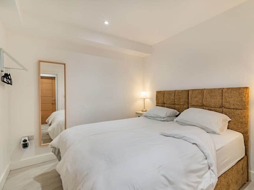 Bedroom | Waterside Lodge Four - Ashgrove Country Park, Elland