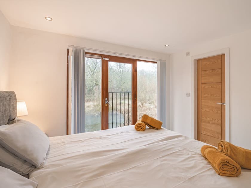 Bedroom | Waterside Lodge Fourteen - Ashgrove Country Park, Elland