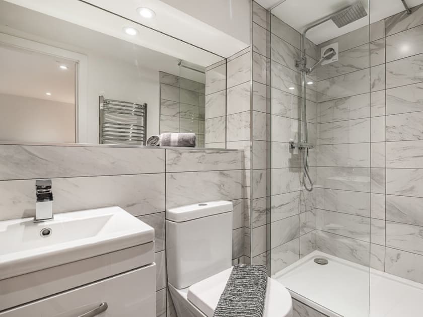 Shower room | Waterside Lodge Fourteen - Ashgrove Country Park, Elland