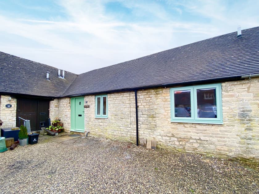 Exterior | The Corner Barn, Cirencester