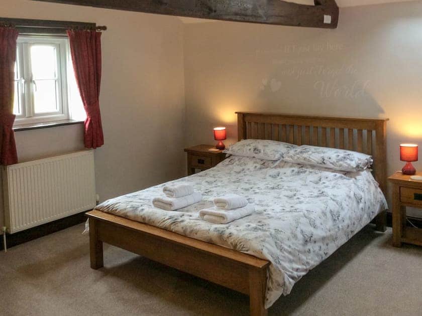 Kingsize bedroom | Heath Farm Cottages - Cowslip - Heath Farm , Bradworthy, near Hartland