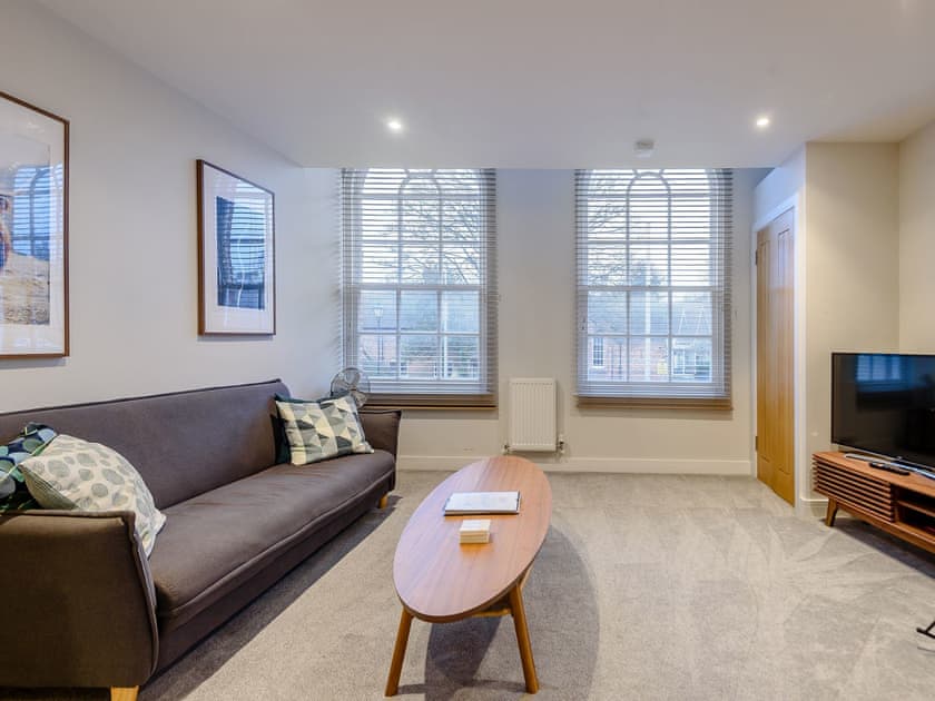 Living area | 3 Eastgate - Eastgate House Apartments, Andover