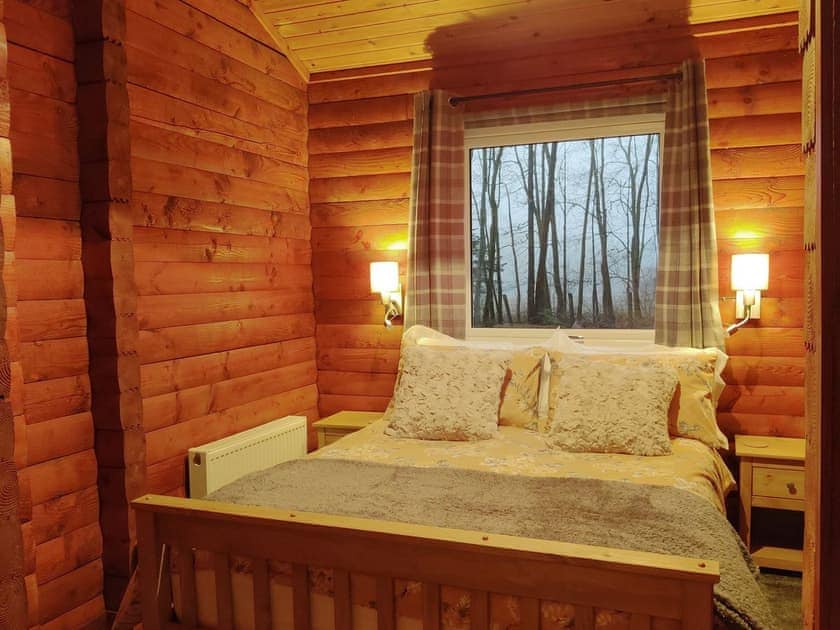 Double bedroom | Willow Lodge, Dunoon